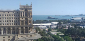 Sea View Apartment in the Center of Baku!